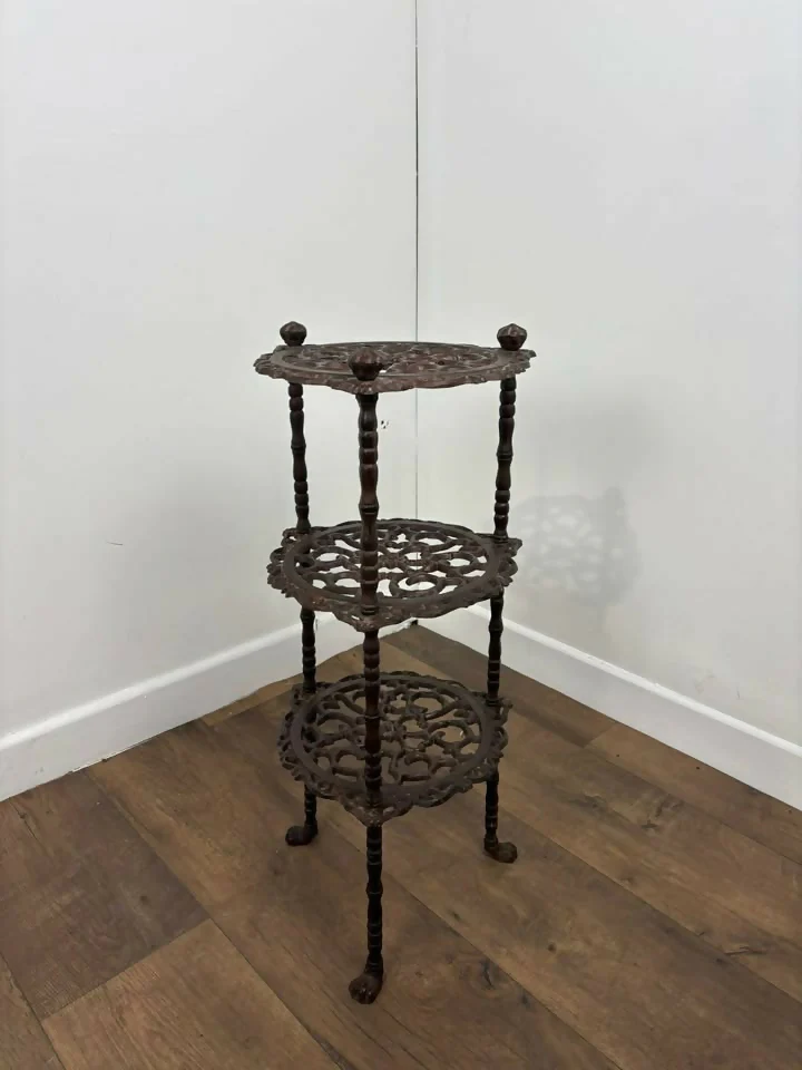 Vintage & Antique Furniture For Sale